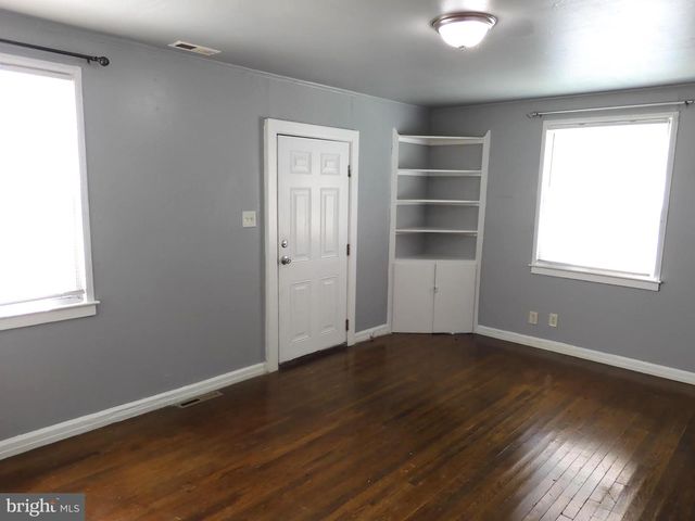 8220 CORNWALL RD, Baltimore, MD 21222