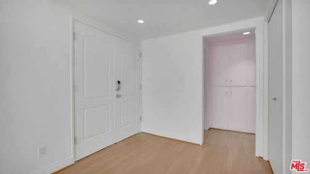 6251 Coldwater Canyon Avenue 101, North Hollywood, CA 91606