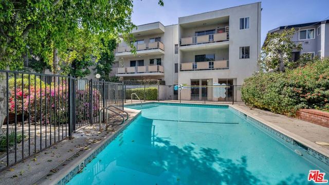 6251 Coldwater Canyon Avenue 101, North Hollywood, CA 91606