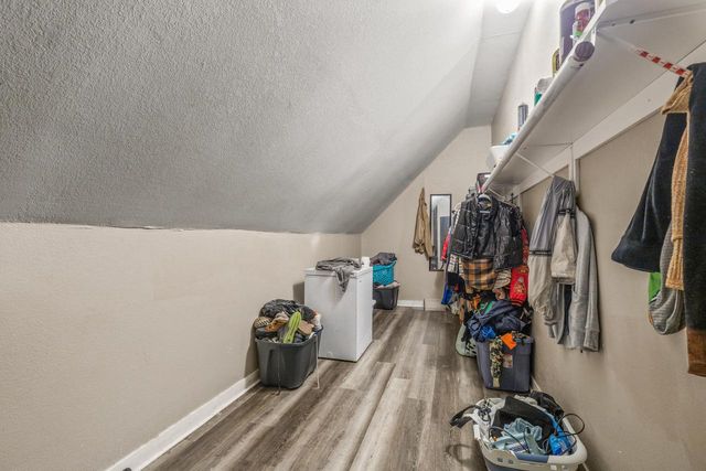 1116 W Keefe AVENUE, Milwaukee, WI 53206