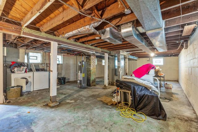 1116 W Keefe AVENUE, Milwaukee, WI 53206