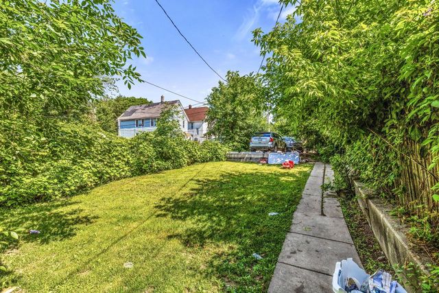 1116 W Keefe AVENUE, Milwaukee, WI 53206