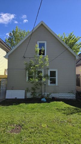 1116 W Keefe AVENUE, Milwaukee, WI 53206
