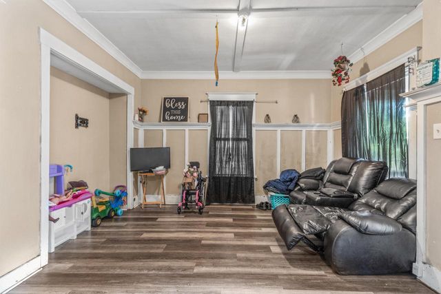 1116 W Keefe AVENUE, Milwaukee, WI 53206