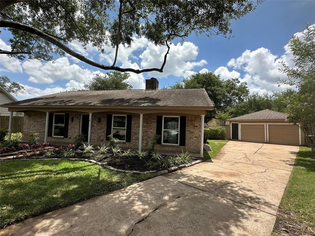 12831 Westhorpe Drive, Houston, TX 77077