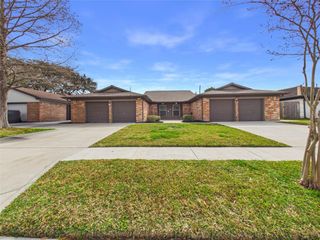 1322 / 1324 Bellgrove Drive, El Lago, TX 77586