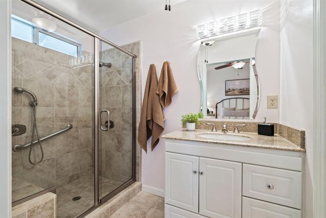 2240 Moraga Dr, Lincoln, CA 95648