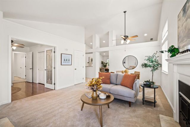 2240 Moraga Dr, Lincoln, CA 95648