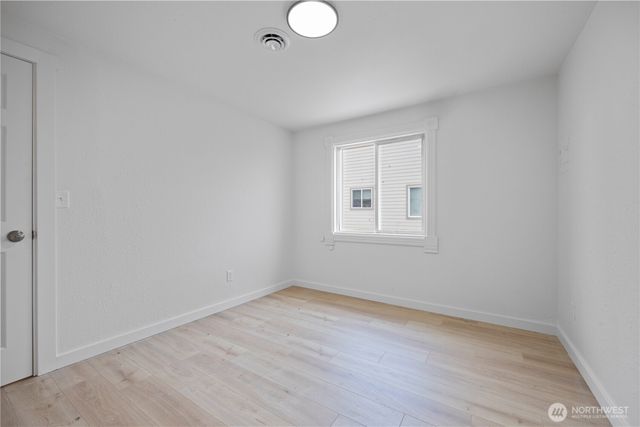 904 906 E Alderwood Drive, Moses Lake, WA 98837