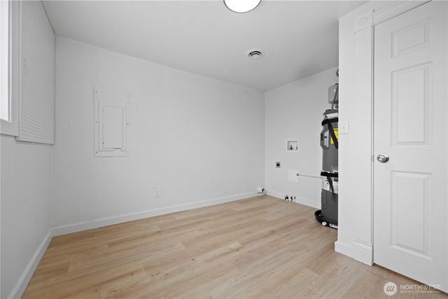 904 906 E Alderwood Drive, Moses Lake, WA 98837