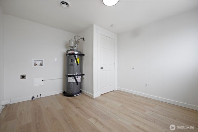 904 906 E Alderwood Drive, Moses Lake, WA 98837