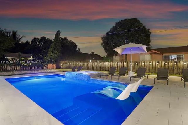 63 SE 5th Ave, Deerfield Beach, FL 33441