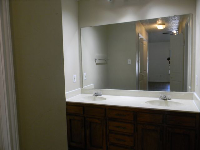 809 Windcrest Drive, Keller, TX 76248