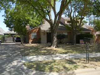 809 Windcrest Drive, Keller, TX 76248