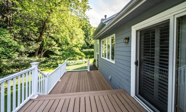 2508 Kennelly Place, Burnsville, MN 55337