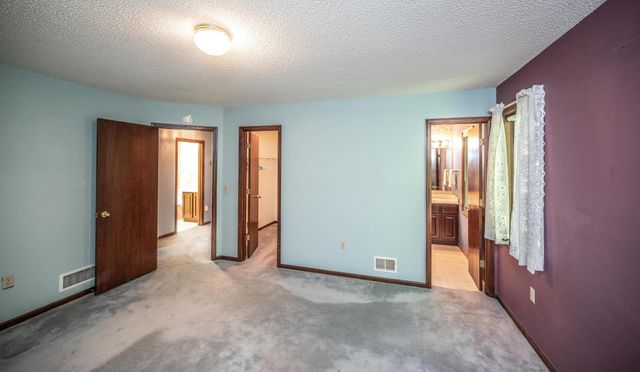2508 Kennelly Place, Burnsville, MN 55337