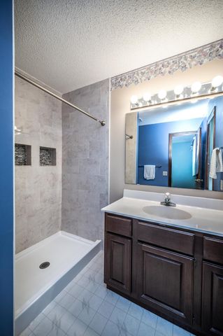 2508 Kennelly Place, Burnsville, MN 55337