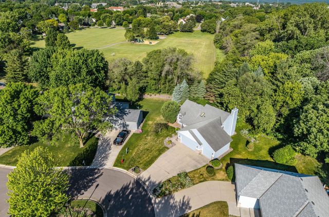 2508 Kennelly Place, Burnsville, MN 55337