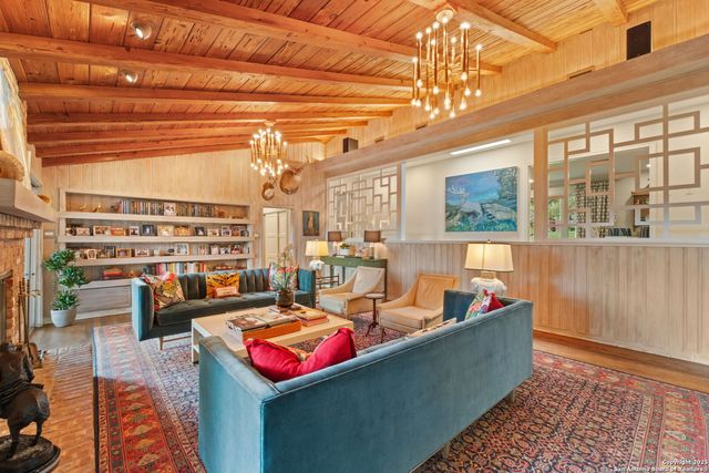 701 Ridgemont, Terrell Hills, TX 78209