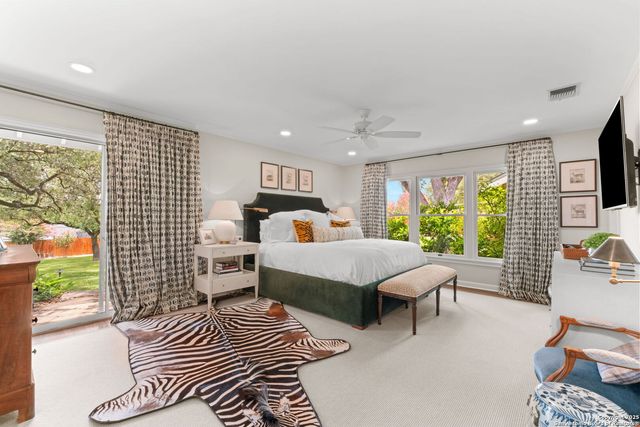 701 Ridgemont, Terrell Hills, TX 78209