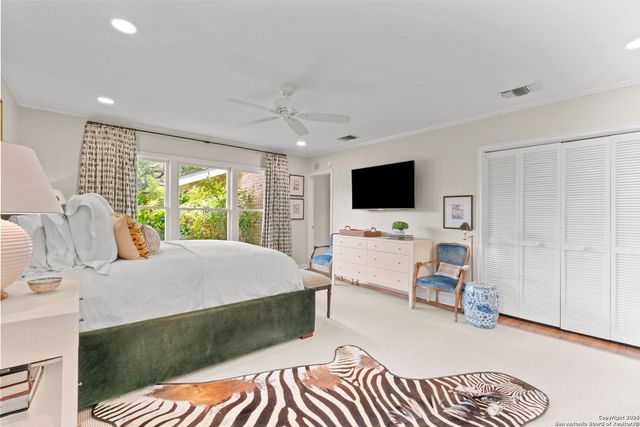 701 Ridgemont, Terrell Hills, TX 78209