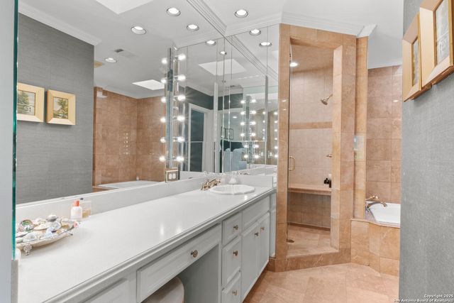 701 Ridgemont, Terrell Hills, TX 78209