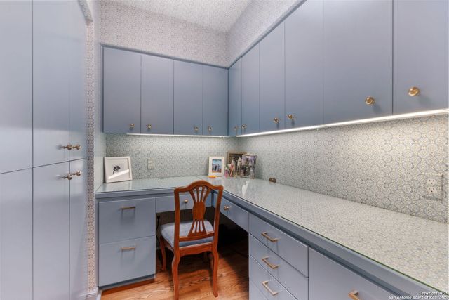 701 Ridgemont, Terrell Hills, TX 78209