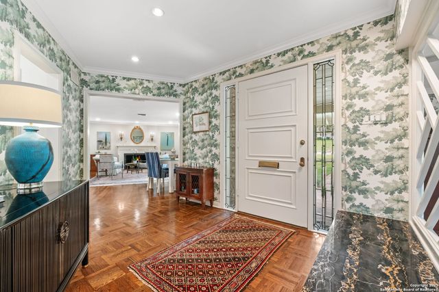 701 Ridgemont, Terrell Hills, TX 78209