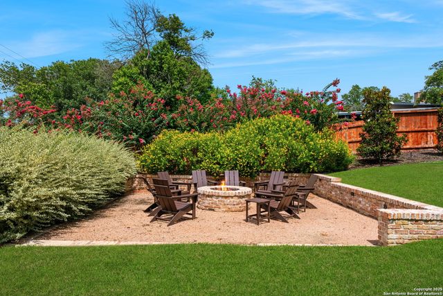 701 Ridgemont, Terrell Hills, TX 78209