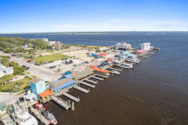 184 Elm Road, Southport, NC 28461