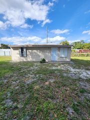 1629 NW 125th St, North Miami, FL 33167