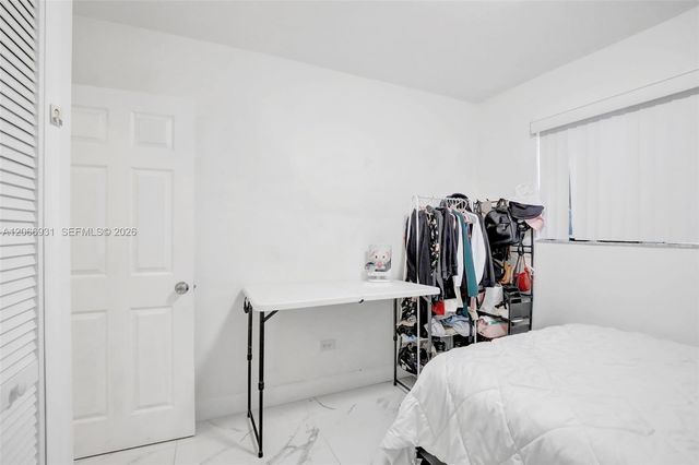 311 SW 68th Terrace, Pembroke Pines, FL 33023