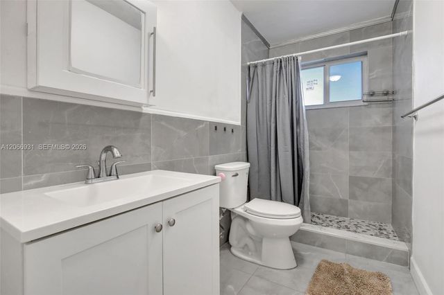 311 SW 68th Terrace, Pembroke Pines, FL 33023