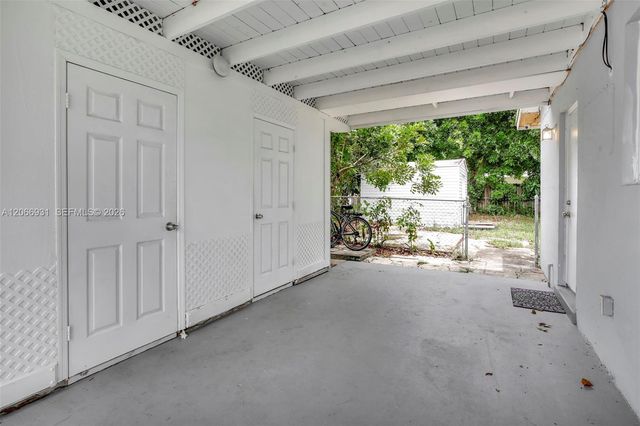 311 SW 68th Terrace, Pembroke Pines, FL 33023