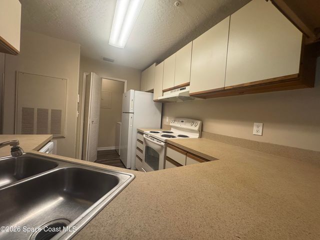 7667 N Wickham Road 1317, Melbourne, FL 32940