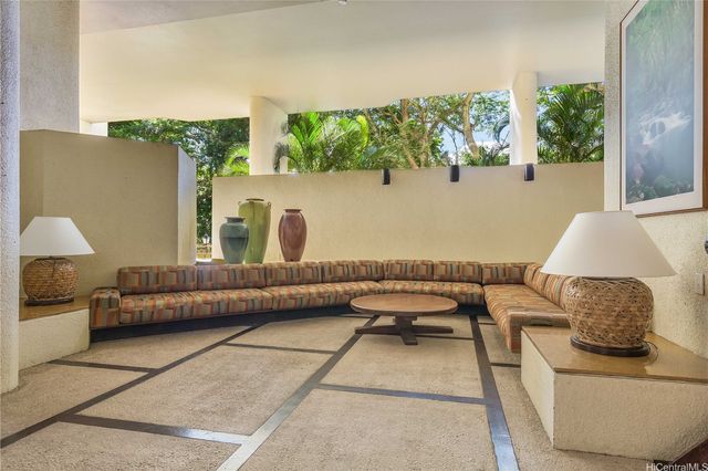 55 S Judd Street 2105, Honolulu, HI 96817