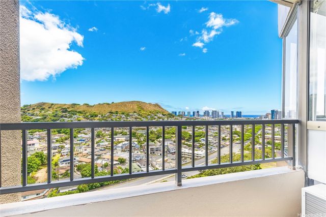 55 S Judd Street 2105, Honolulu, HI 96817
