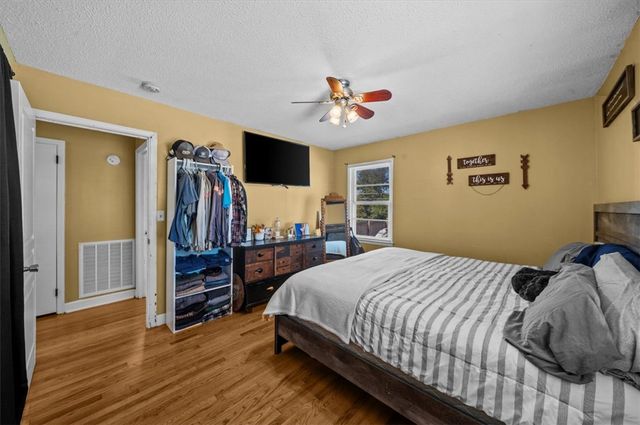 101 Pleasant Drive, Seneca, SC 29678