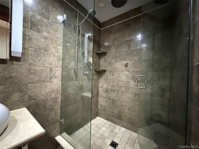 6194 Grove St, Ridgewood, NY 11385