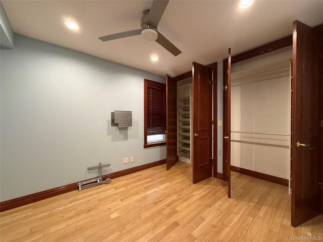 6194 Grove St, Ridgewood, NY 11385