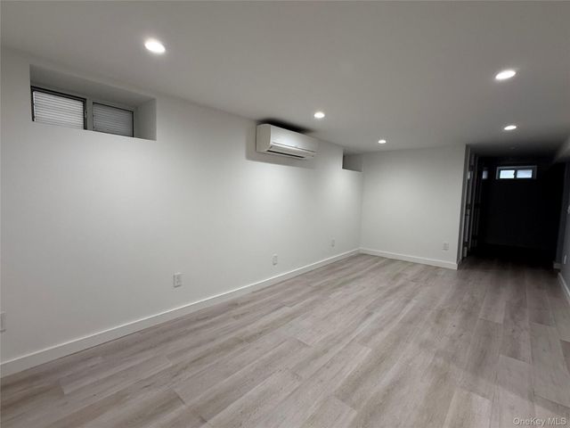 6194 Grove St, Ridgewood, NY 11385
