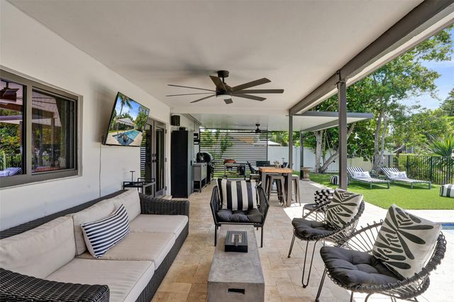 9020 SW 53rd St, Cooper City, FL 33328