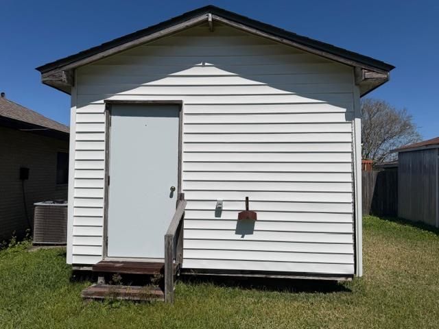 405 Dauphine Ave, Houma, LA 70363