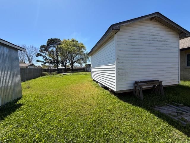 405 Dauphine Ave, Houma, LA 70363