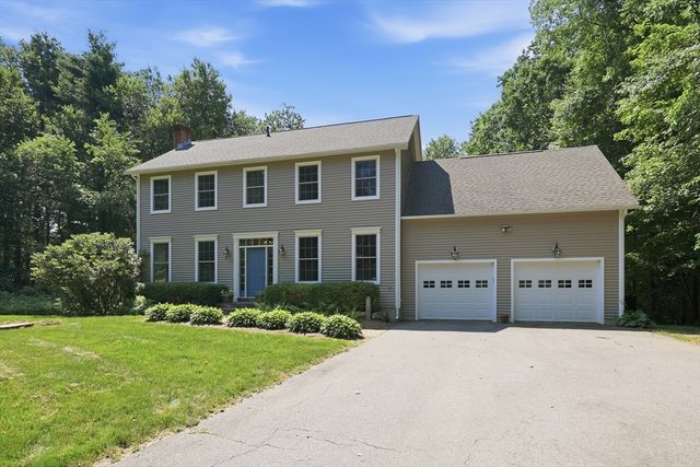 272 Aldrich St, Belchertown, MA 01007