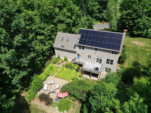 272 Aldrich St, Belchertown, MA 01007