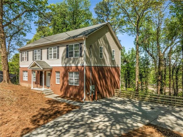 2351 Perry Boulevard NW, Atlanta, GA 30318