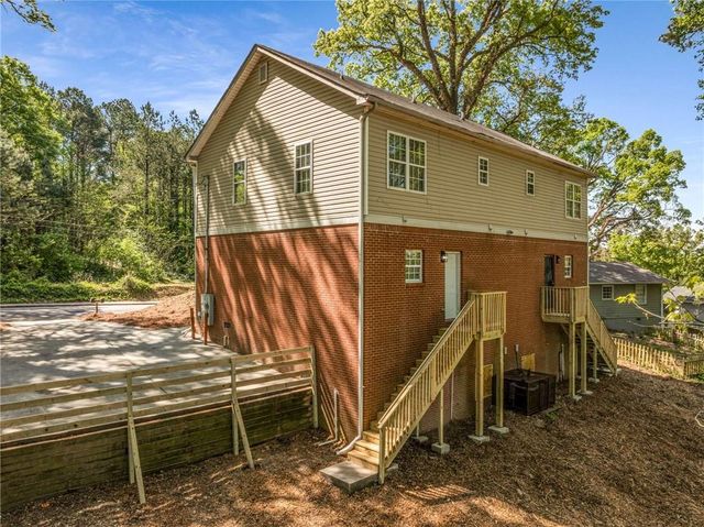2351 Perry Boulevard NW, Atlanta, GA 30318