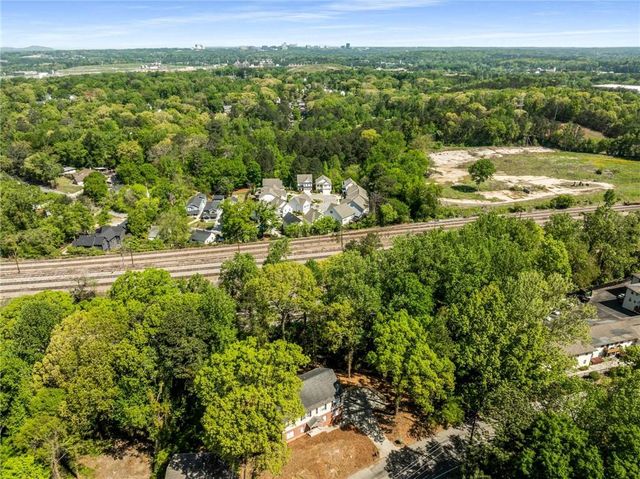 2351 Perry Boulevard NW, Atlanta, GA 30318