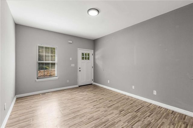 2351 Perry Boulevard NW, Atlanta, GA 30318